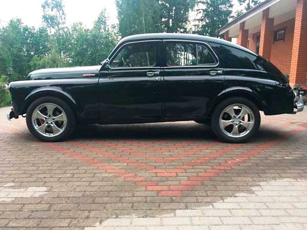 Авто самоделка ГАЗ М-20 Победа с начинкой от Toyota (14 фото) Авто самоделка ГАЗ М-20 Победа с начинкой от Toyota (14 фото)
