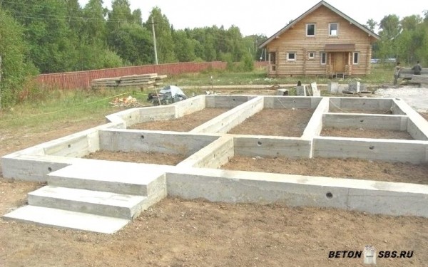 Стройку дома из газобетонных блоков Стройку дома из газобетонных блоков
